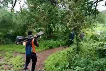 लोणावळ्यात जखमी मित्राला सोडून पळाले मित्र, शिवदुर्गच्या टीमने वाचवले प्राण