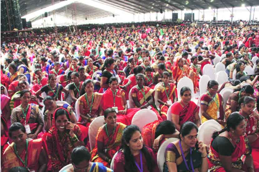 पंतप्रधानांच्या औरंगाबाद दौऱ्यातून महिला मतपेढी भक्कम?