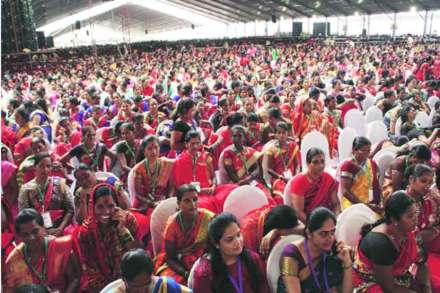 पंतप्रधानांच्या औरंगाबाद दौऱ्यातून महिला मतपेढी भक्कम?