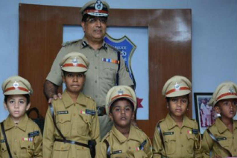 म्हणून बंगळुरूतील या पाच मुलांना बनवले गेले दिवसभरासाठी पोलीस आयुक्त