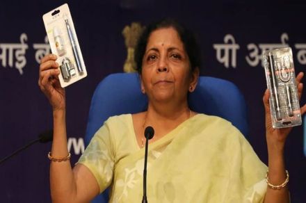 ई-सिगारेटवर देशभरात बंदी, एक वर्षापर्यंत शिक्षेची तरतूद