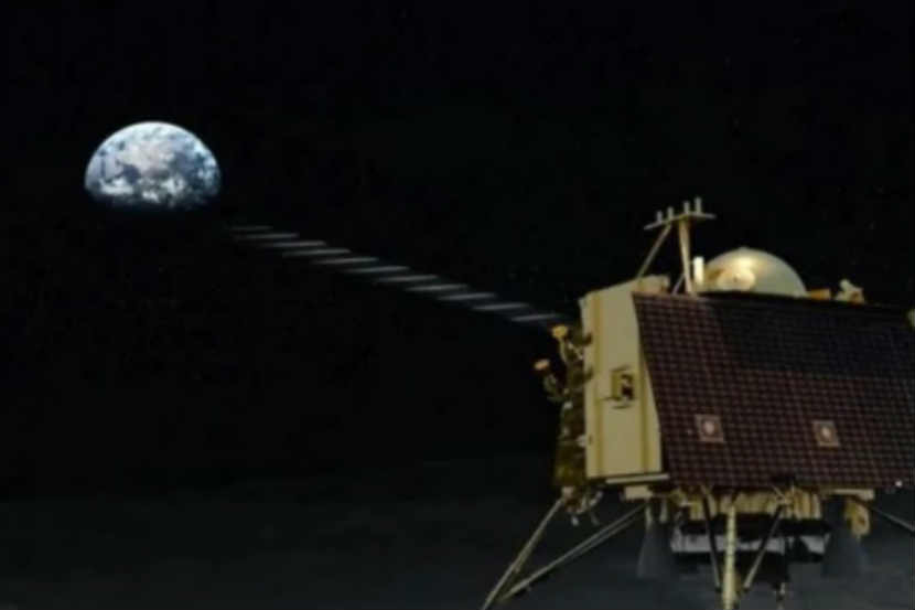 Chandrayaan-2 ‘विक्रम’चं चंद्रावर हार्डलँडिंग ?