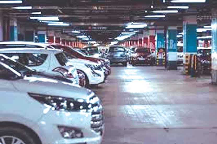 मॉलमधील पार्किंग सर्वासाठी खुले करा