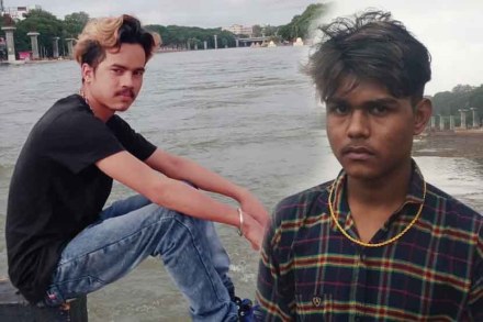 (छायाचित्रात डाव्या बाजूला वाहून गेलेला तरुण, तर उजव्या बाजूला बचावलेला तरुण)