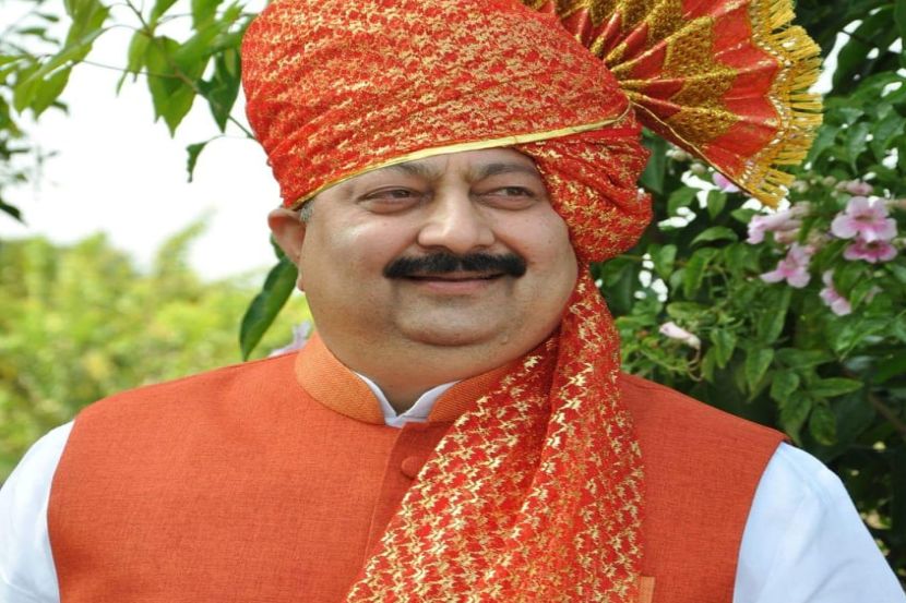 सोलापुरात घड्याळाचा आणखी एक काटा निखळला, राष्ट्रवादीच्या जिल्हाध्यक्षांचा राजीनामा