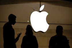 ‘अ‍ॅपल’वर ‘Sign in with Apple’ फीचर चोरल्याचा आरोप