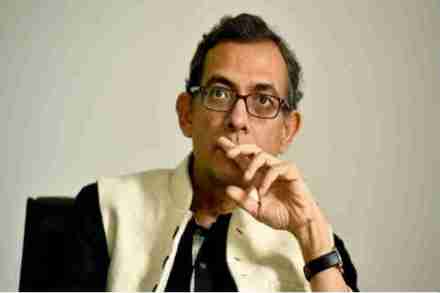 भारतीय अर्थव्यवस्था डळमळीत, अर्थशास्त्राचे नोबेल विजेते अभिजित बॅनर्जींची टीका
