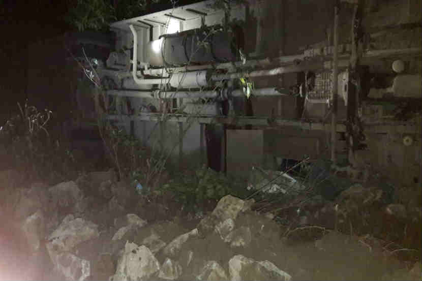 आंबेनळी घाटात बस दरीत कोसळली, २७ प्रवासी जखमी
