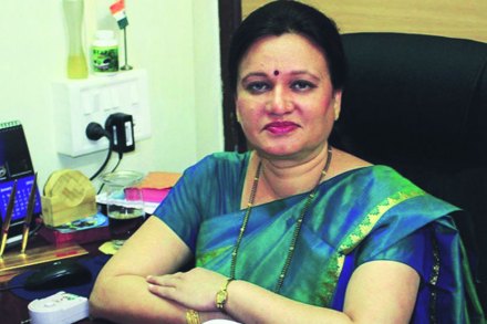 एकतर्फी लढतीत मुक्ता टिळकांचा विजय