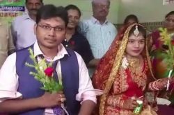 यांचा आदर्श घ्या! राज्यघटनेची शपथ घेत बांधली लग्नगाठ, रिसेप्शनऐवजी भरवलं रक्तदान शिबीर