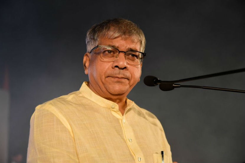  अ‍ॅड. प्रकाश आंबेडकर,