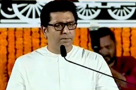 “प्रभू रामाचा वनवास १४ वर्षांचा होता तेवढाच वेळ वांद्रे वरळी सी लिंकला लागला”
