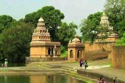 मेणवलीतील घंटेचे देऊळ