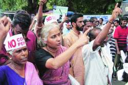 जगणे.. जपणे.. : राजकारण : जनतेचे आणि जनआंदोलनांचे