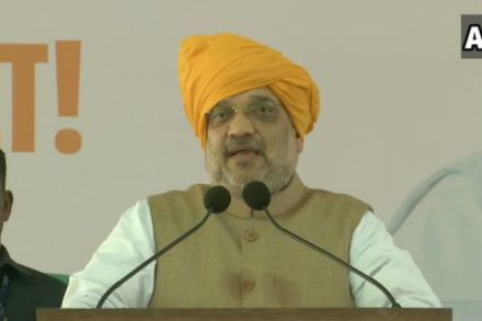फडणवीस, मोदी सरकारच्या काळात महाराष्ट्राची क्रमांक एकच्या दिशेने वाटचाल सुरु – अमित शाह