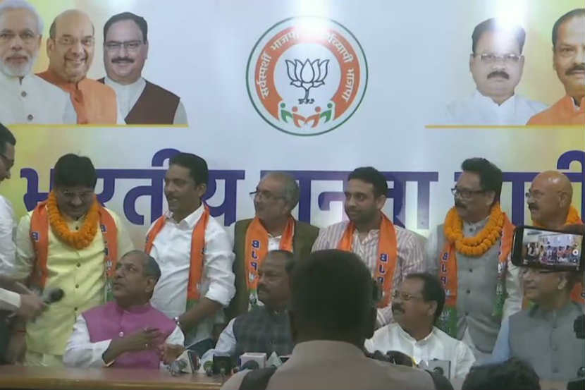 झारखंड : विरोधी पक्षातील सहा आमदारांचा भाजपात प्रवेश