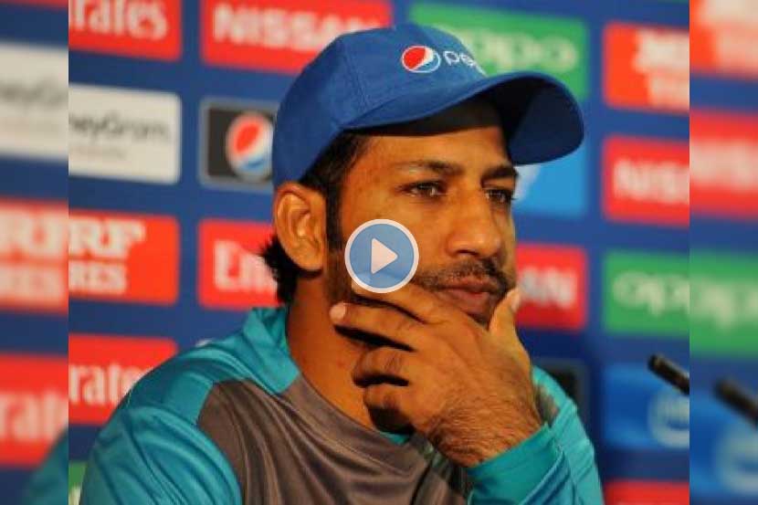 Video: “असा खेळत राहिलास तर…”; पत्रकाराने प्रश्नातूनच केला पाकिस्तानच्या कर्णधाराचा अपमान Video: “असा खेळत राहिलास तर…”; पत्रकाराने प्रश्नातूनच केला पाकिस्तानच्या कर्णधाराचा अपमान