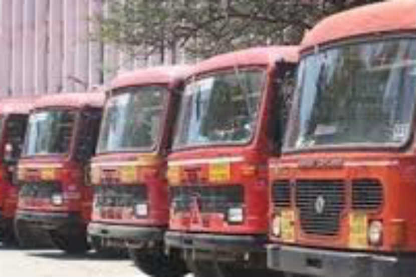 एसटी बस