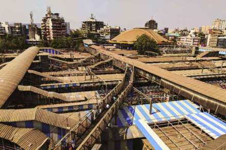 ठाणे स्थानकात प्रवासी कोंडी?