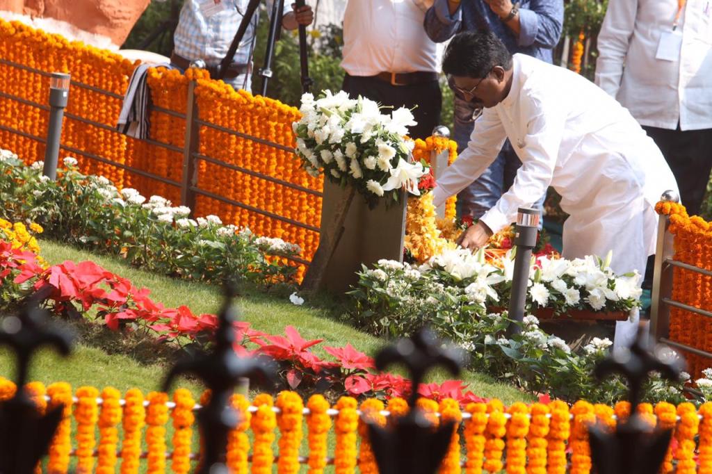 अरविंद सावंत यांचा राजीनामा राष्ट्रपतींकडून मंजूर अरविंद सावंत यांचा राजीनामा राष्ट्रपतींकडून मंजूर