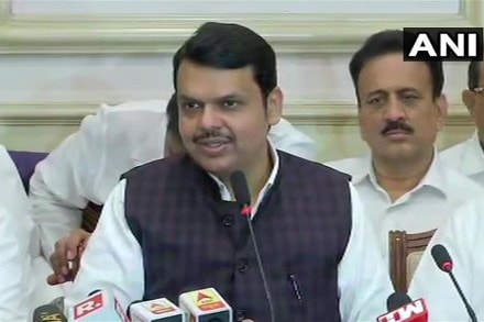 जनतेने जनमत दिलं, मात्र शिवसेनेने बेईमानी केली -देवेंद्र फडणवीस