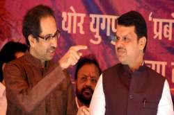 बंद दरवाजे, पण खिडक्या उघड्या?