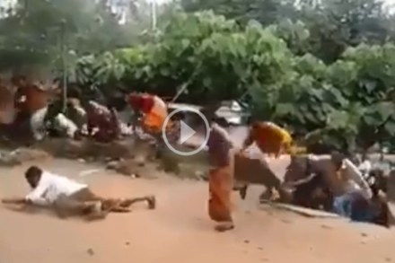 दोन दिवसांनी उघडले वाईन शॉप दोन दिवसांनी उघडले वाईन शॉप