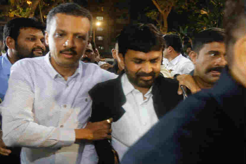 संजय राऊत यांचं रुग्णालयातून ट्विट; अजून हार मानली नसल्याचे संकेत संजय राऊत यांचं रुग्णालयातून ट्विट; अजून हार मानली नसल्याचे संकेत