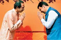 BLOG : वाकेन पण मोडणार नाही…