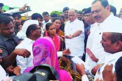 सांगा, आम्ही कसं जगायचं?