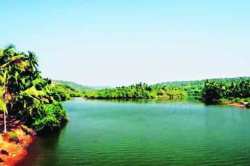 राजकीय पर्यटनापेक्षा नुकसानग्रस्तांना प्रत्यक्ष कृतीची अपेक्षा