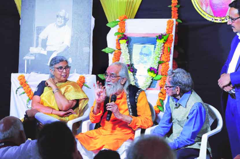 जन्मशताब्दी सांगतेनिमित्त ‘पुल’कित आठवणींना उजाळा जन्मशताब्दी सांगतेनिमित्त ‘पुल’कित आठवणींना उजाळा