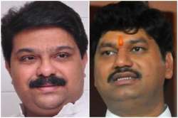 भाजपा प्रदेश उपाध्यक्ष प्रसाद लाड यांनी घेतली धनंजय मुंडेंची भेट