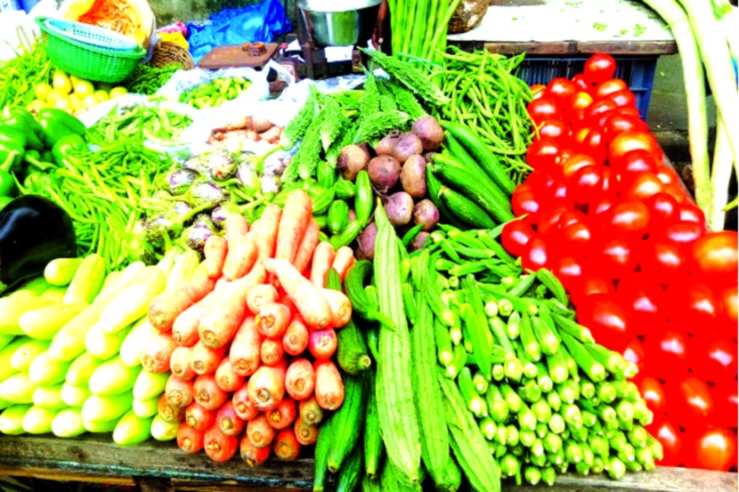 आवक नसल्याने भाजी बाजारात महागाई कायम आवक नसल्याने भाजी बाजारात महागाई कायम