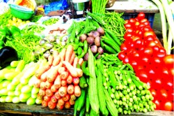 आवक नसल्याने भाजी बाजारात महागाई कायम