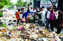 काळ्या यादीतील कंपनीला कचरा उचलण्याचे कंत्राट!