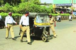 रिक्षाचालकांचे आता ‘स्टिंग’ ऑपरेशन