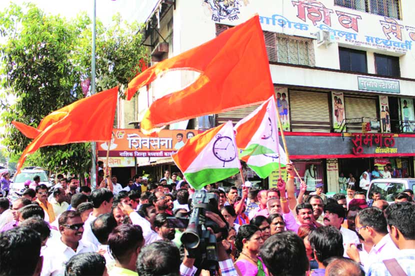 आनंदोत्सवात काँग्रेस-राष्ट्रवादीचे बळ कमी