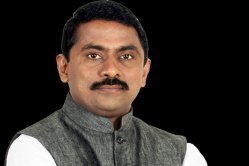 मंत्रिपदासाठी प्रशांत ठाकूर यांची पुन्हा मोर्चेबांधणी