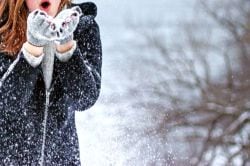 हिवाळ्यात फिरायला जाताय? तर ही काळजी नक्की घ्या