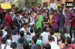 CAA : सावित्रीबाई फुले विद्यापिठात विद्यार्थ्यांचा मशाल मोर्चा, सुप्रिया सुळेही सहभागी
