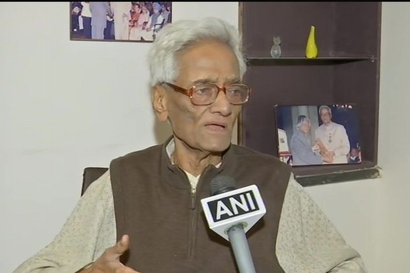 “लोकशाही चिरडली जात आहे”, उर्दू लेखक ‘पद्मश्री’ पुरस्कार करणार परत