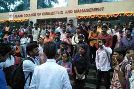 ‘एसएससी’ बोर्डाच्या कनिष्ठ लिपिक पदाच्या परीक्षेदरम्यान गोंधळ