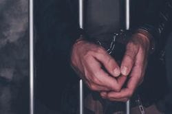 बनावट कागदपत्रांआधारे भूखंड विक्रीचा व्यवहार; दोघांना अटक