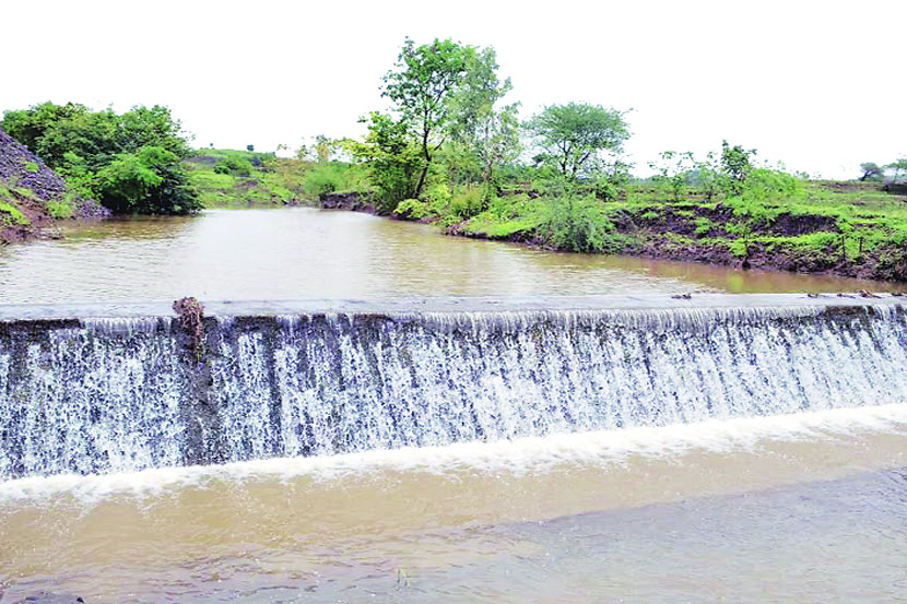 मराठवाडय़ात जलयुक्त शिवारवर २३२४ कोटी खर्च