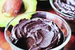 अवाकाडो चॉकलेट मूस