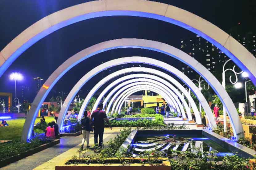 ‘संवेदना’हीन व्यवस्थेचे दर्शन