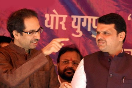 उद्धव ठाकरे आणि देवेंद्र फडणवीस