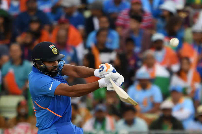Ind vs Aus : अवघ्या ४ धावांत ‘हिटमॅन’चा विक्रम, गांगुली-सचिनला टाकलं मागे