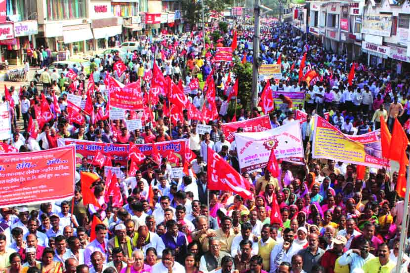 संपकऱ्यांच्या मोर्चामुळे वाहतूक ठप्प